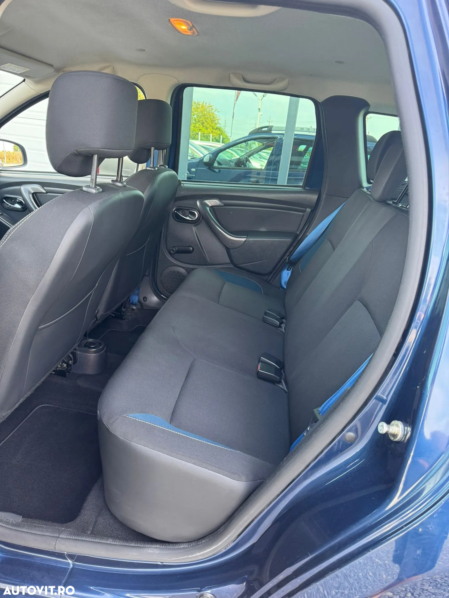 Dacia Duster 1.5 dCi 4x2 Laureate - 6