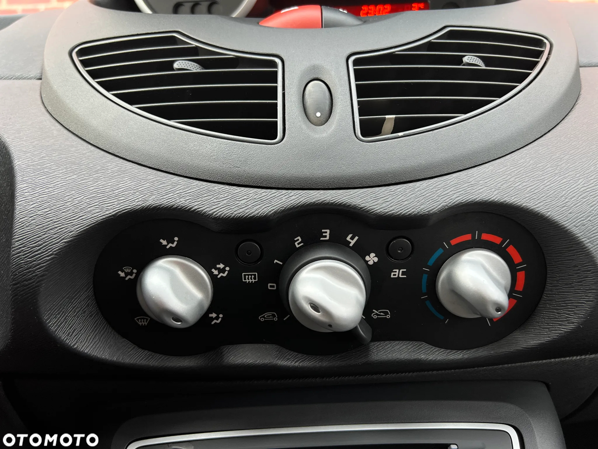 Renault Twingo - 19
