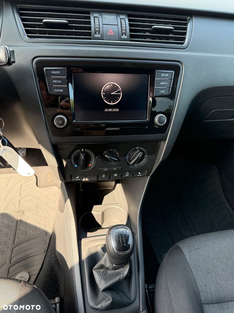 Skoda RAPID 1.0 TSI Style - 18