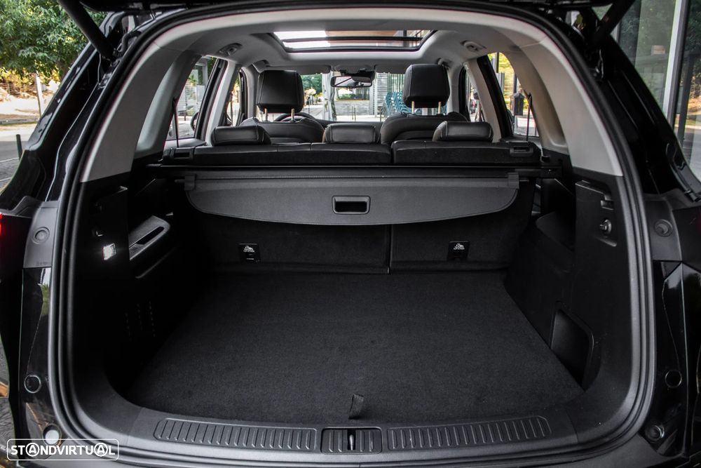 Maxus Euniq 6 Standard - 26