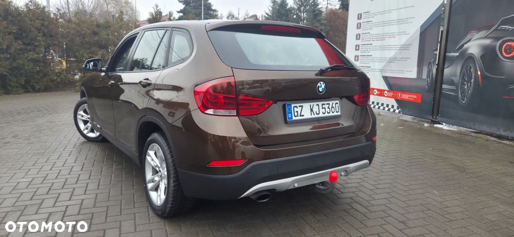 BMW X1 xDrive20d xLine - 11