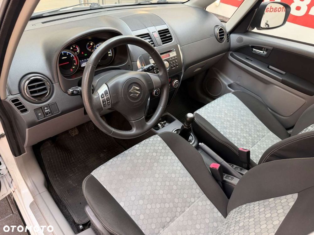 Suzuki SX4 - 22