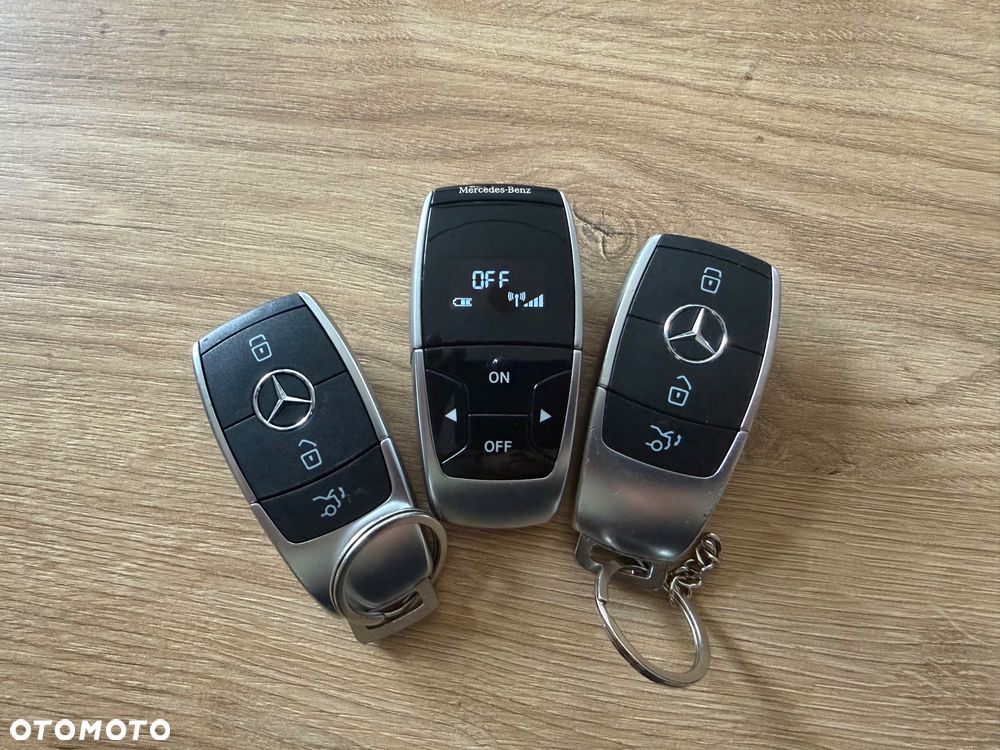 Mercedes-Benz GLE - 32