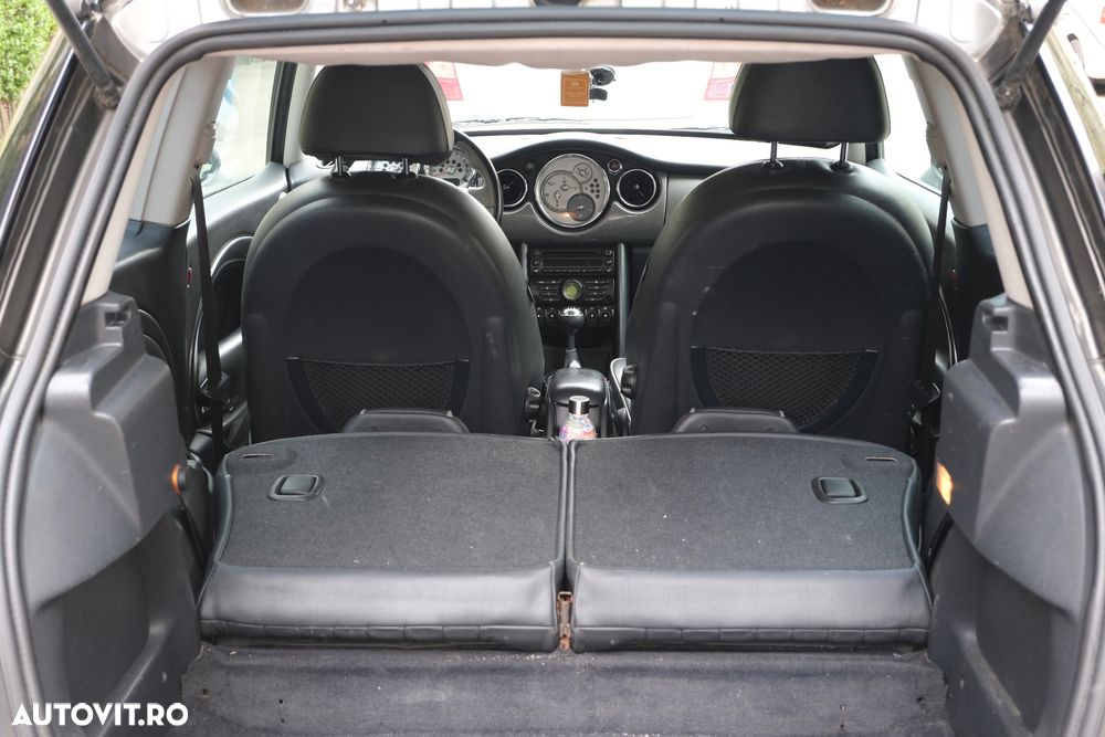 Mini Cooper Standard - 16