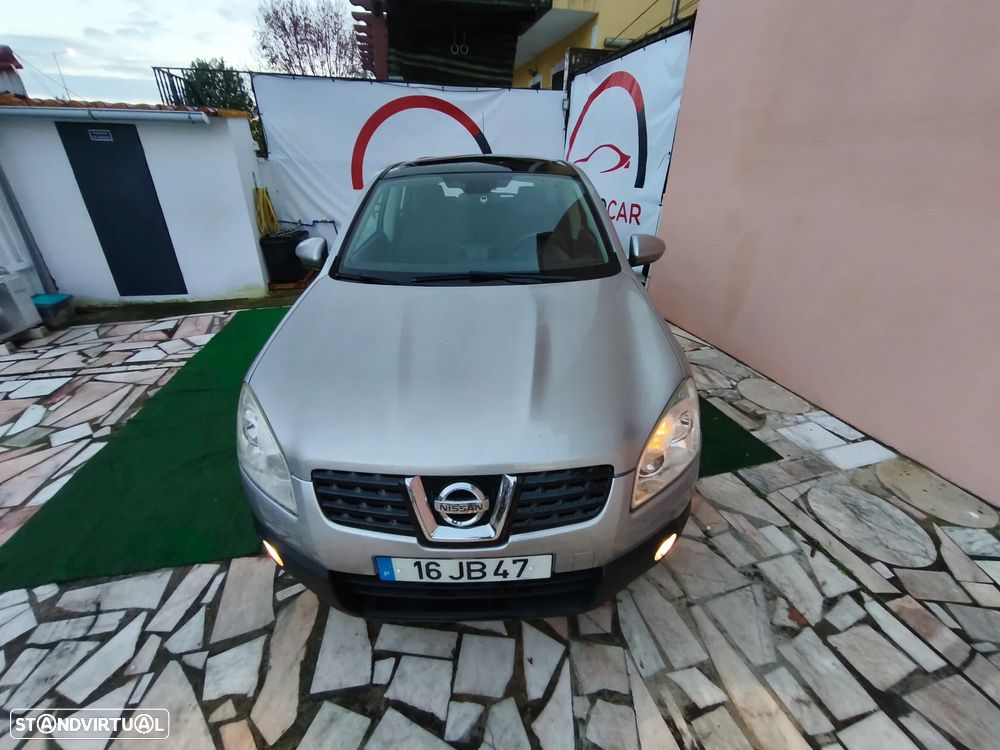 Nissan Qashqai 2.0 dCi Backstage NAVI FPD - 35