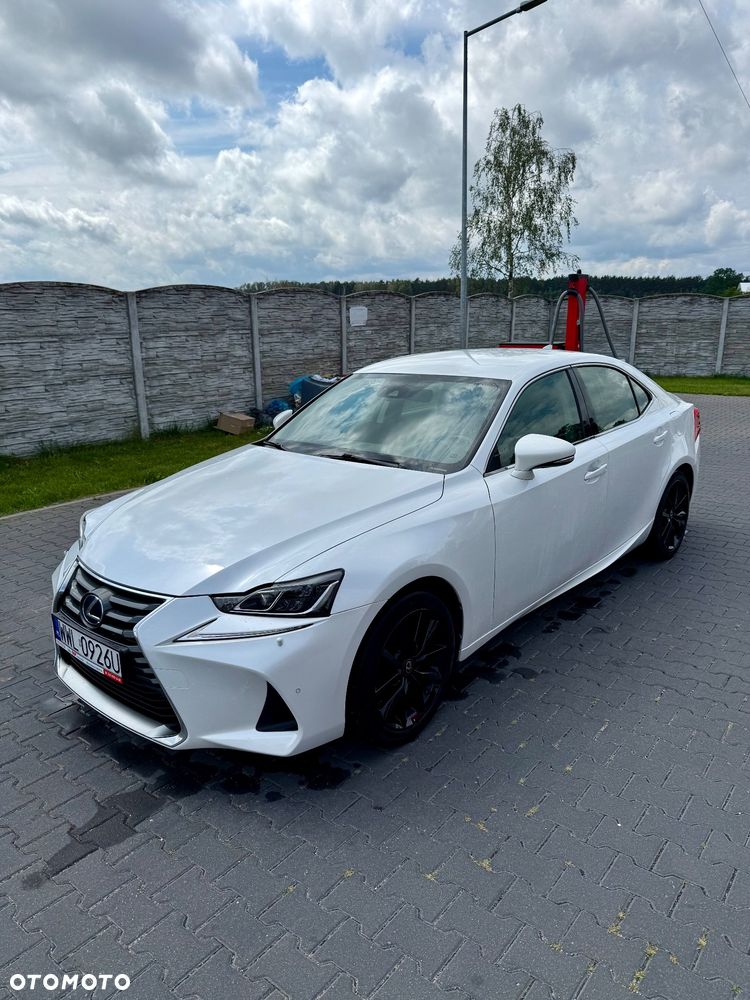 Lexus IS - 1