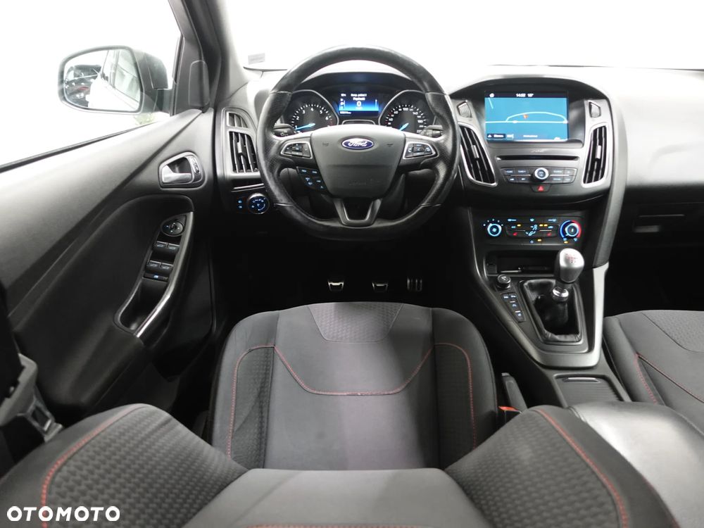 Ford Focus - 29