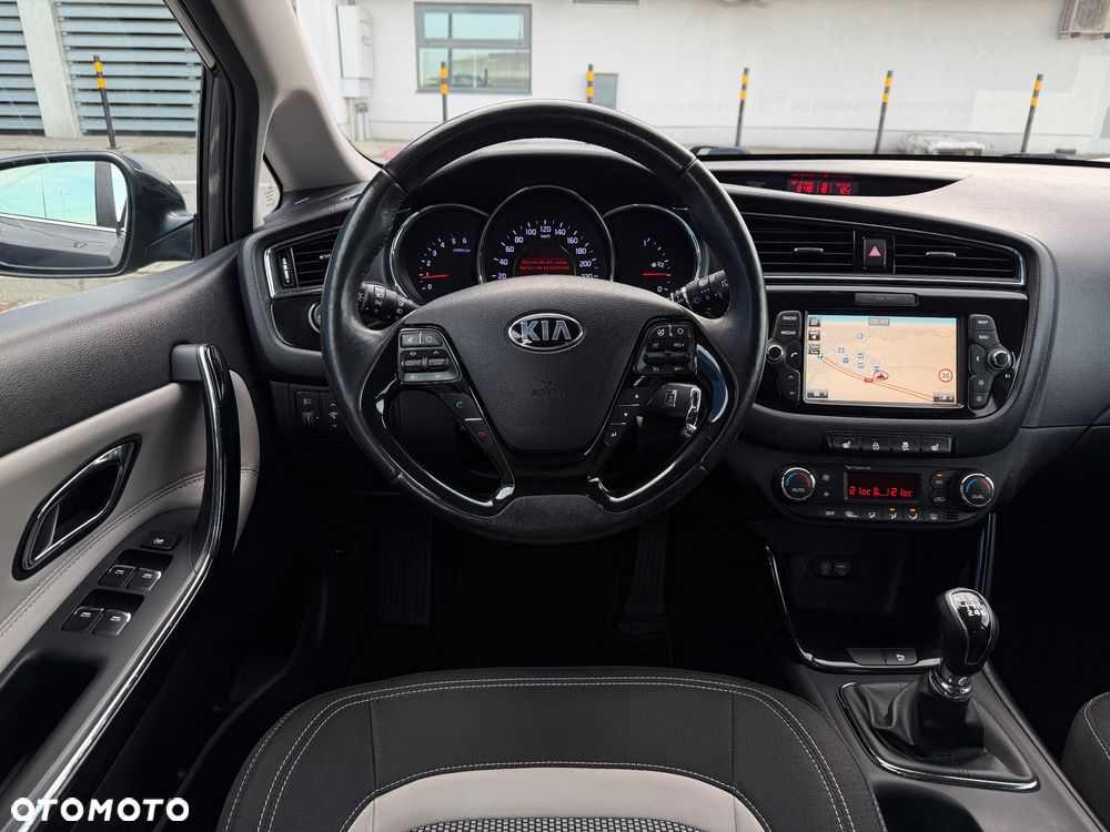 Kia Ceed 1.6 CRDi L - 16