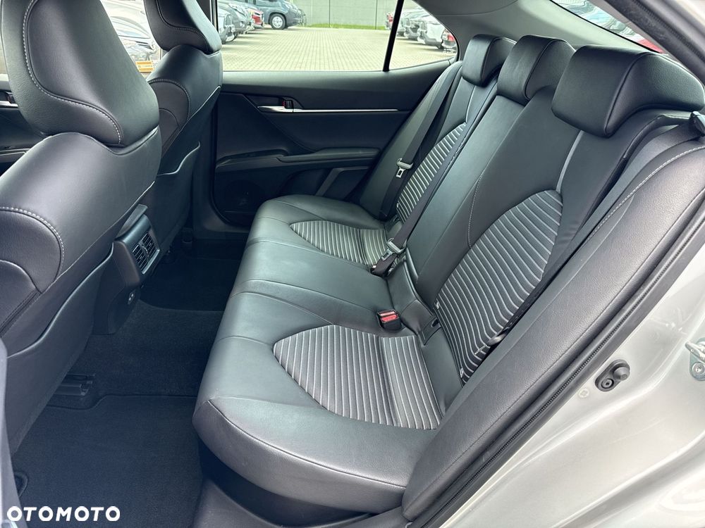 Toyota Camry 2.5 Hybrid Prestige CVT - 12
