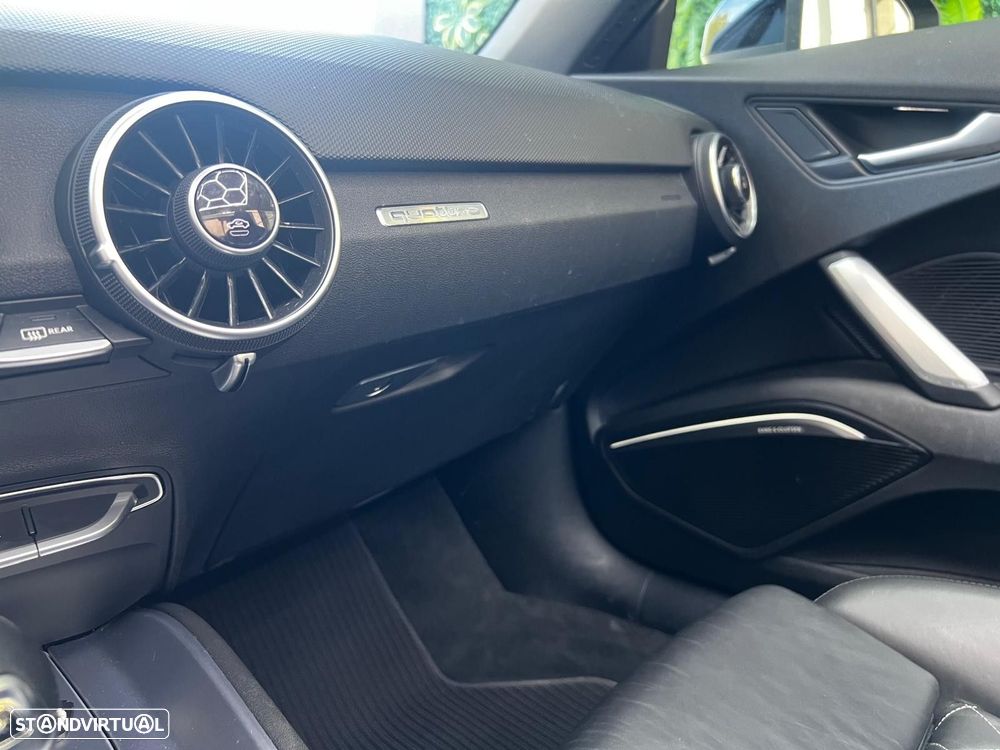 Audi TTS Roadster 2.0 TFSi quattro S Tronic - 23