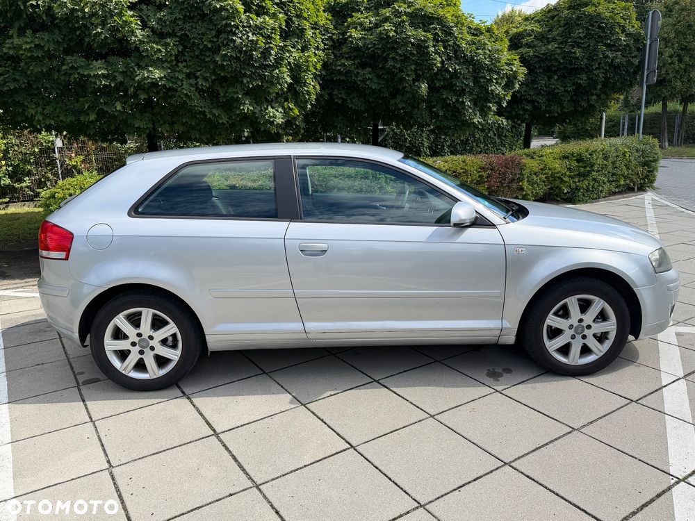 Audi A3 3-drzwiowe 1.6 Ambiente - 15