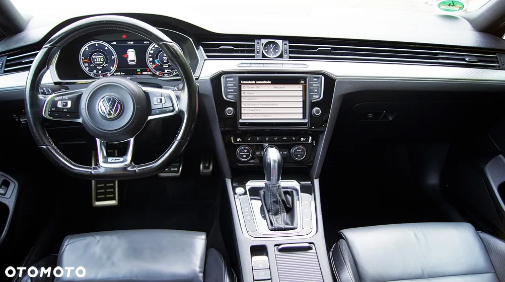 Volkswagen Passat - 2