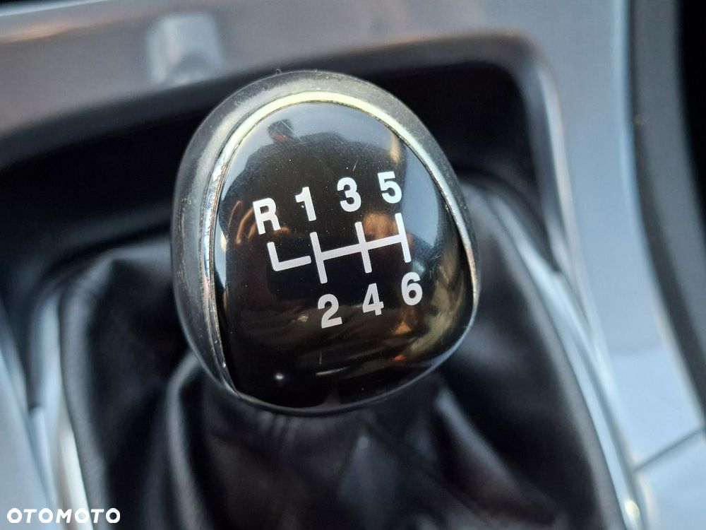 Ford Mondeo - 21