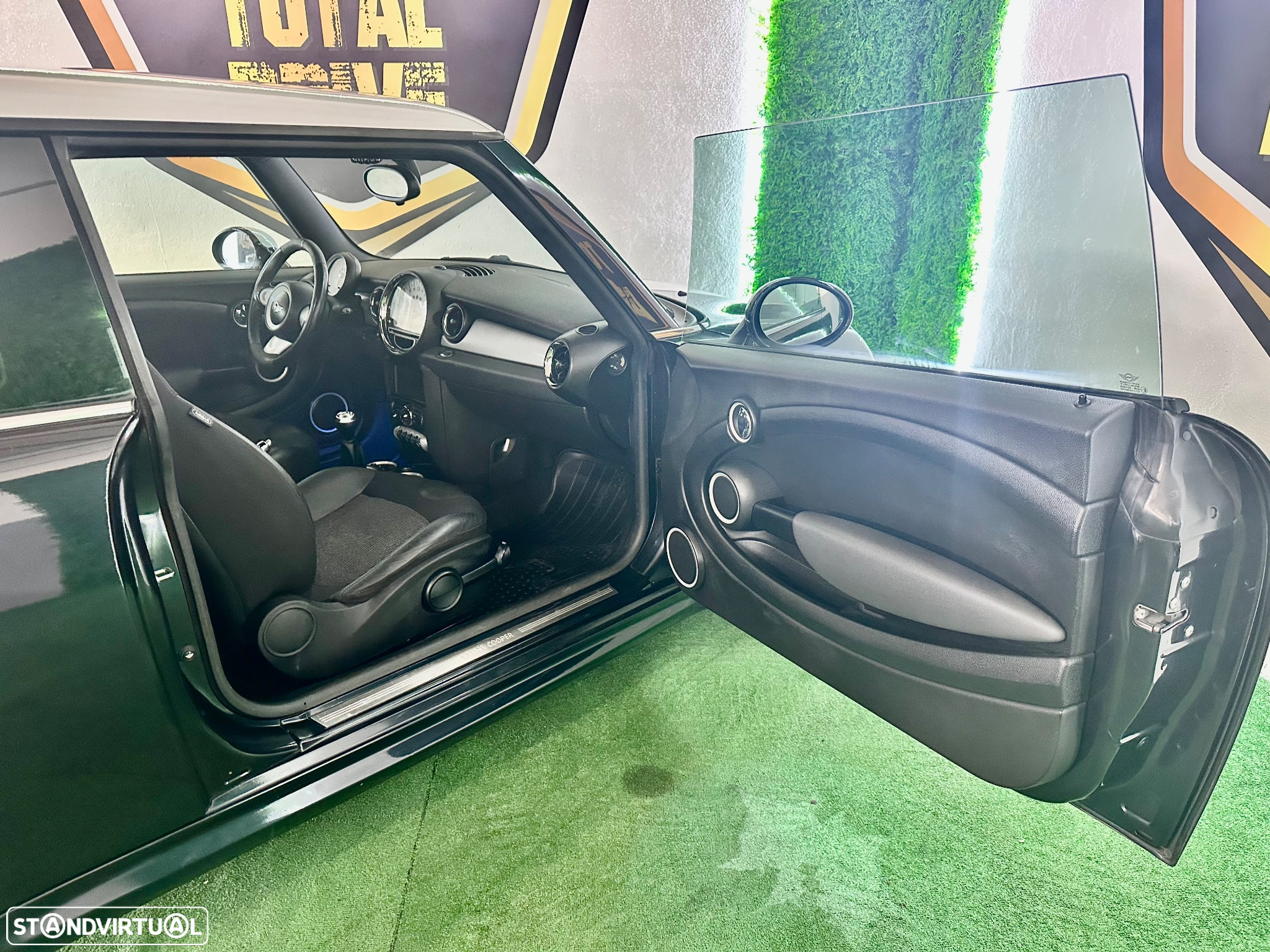 MINI 3 Portas Cooper D - 13