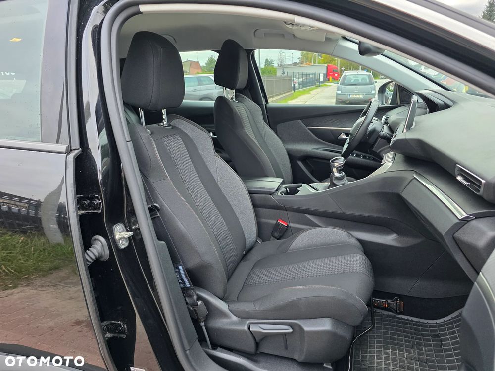 Peugeot 3008 PureTech 130 Stop & Start GPF Allure - 14