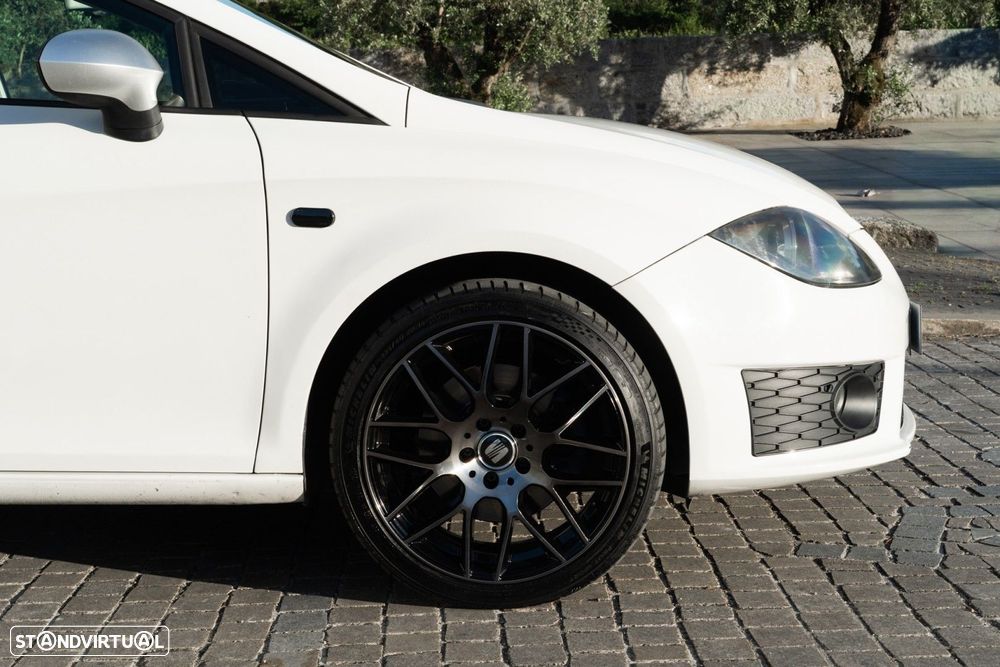 SEAT Leon 2.0 TDI FR DPF - 36