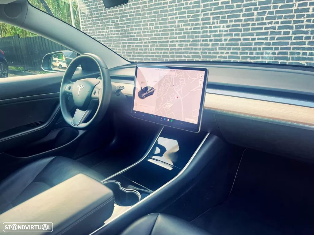 Tesla Model 3 Standard Range Plus RWD - 2