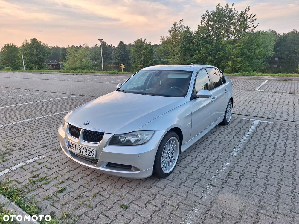 BMW Seria 3 320i - 3