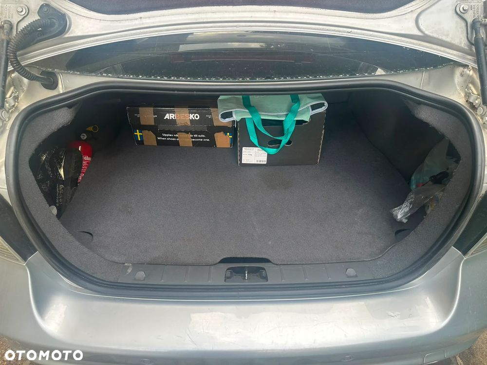 Volvo S40 D3 R-Design - 20