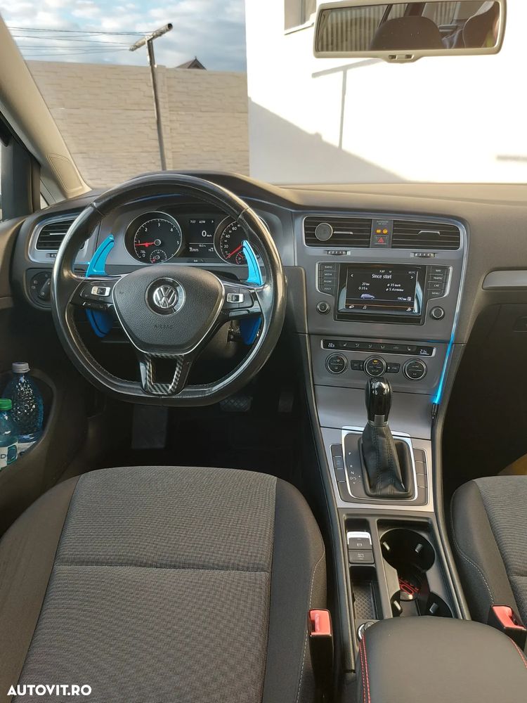 Volkswagen Golf 1.6 TDI BlueMotion Technology DSG Trendline - 9