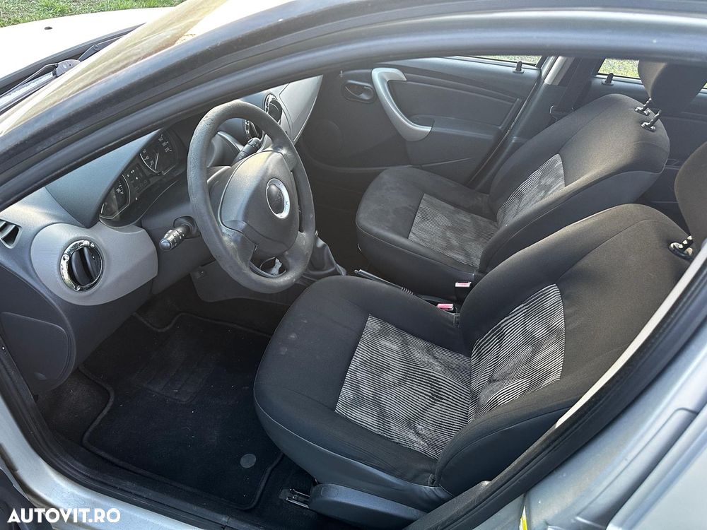 Dacia Sandero 1.2 16V - 6