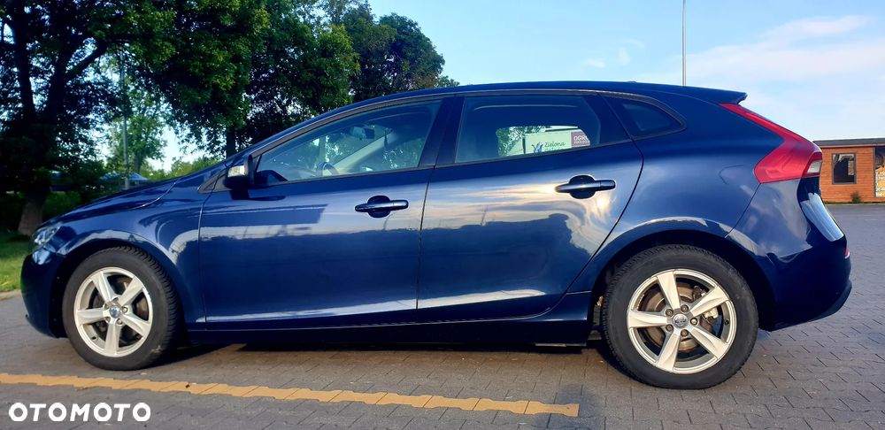 Volvo V40 D2 Momentum - 10
