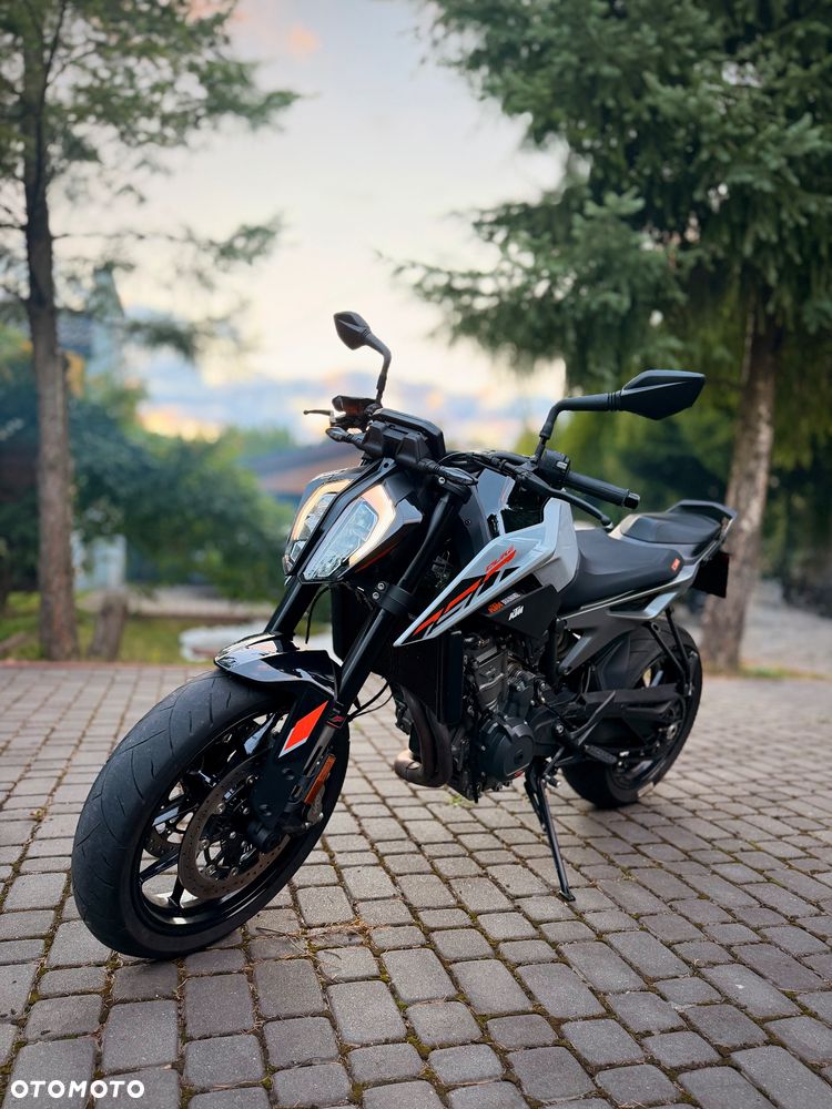 KTM Duke 790 - 1