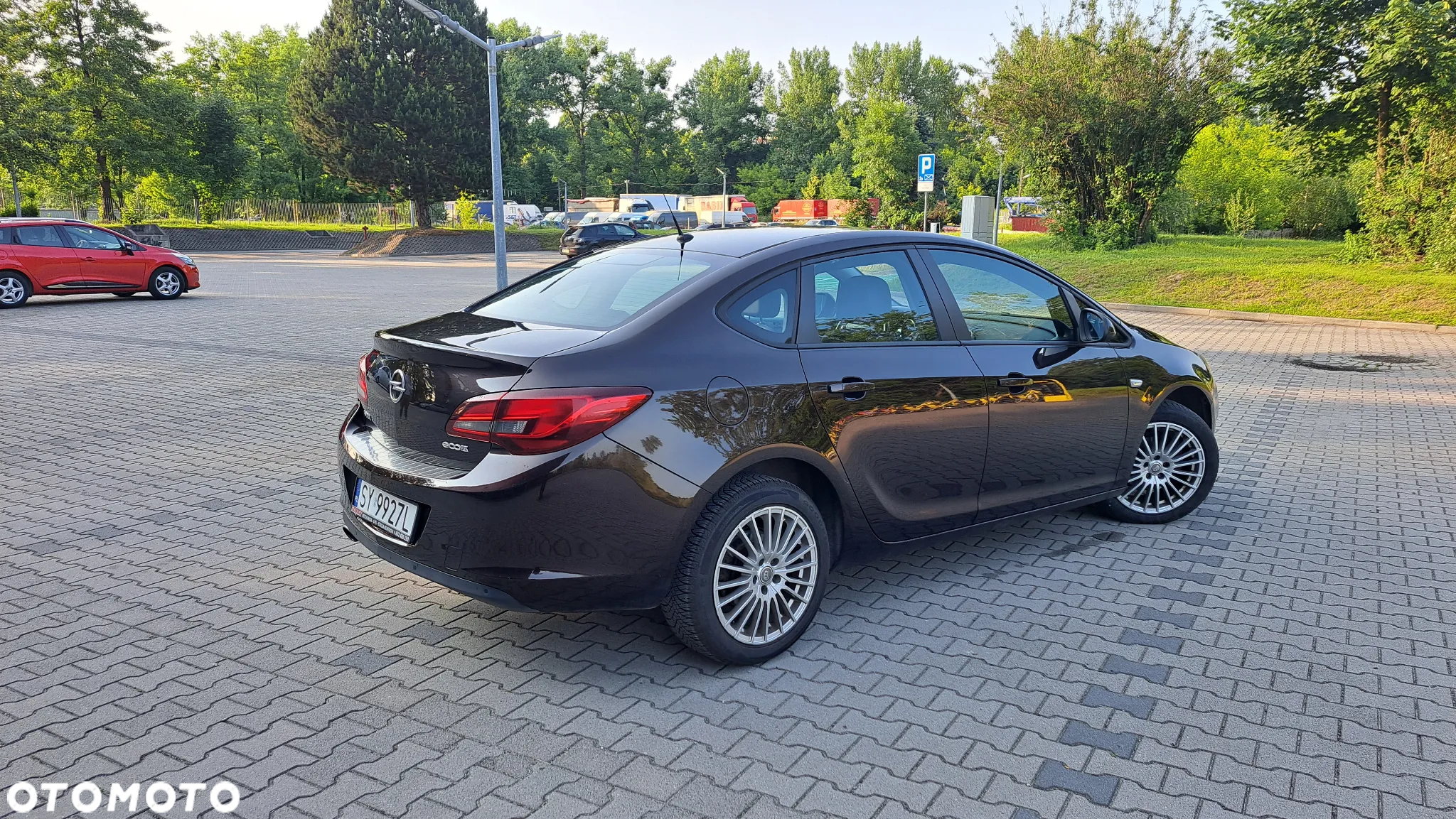 Opel Astra IV 1.4 T Active - 5