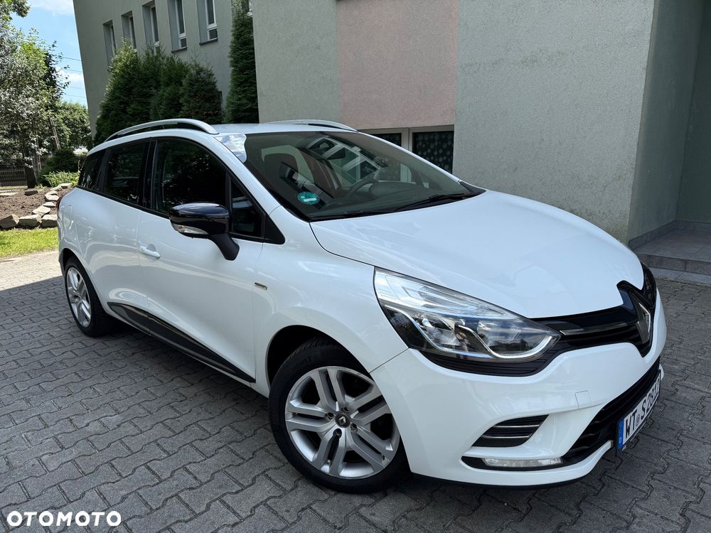 Renault Clio 1.2 16V 75 LIMITED - 11