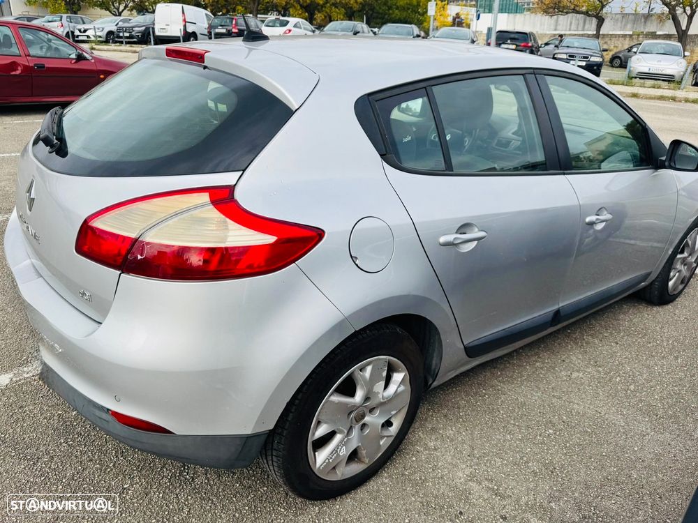 Renault Mégane ENERGY dCi 110 Start & Stop Dynamique - 5