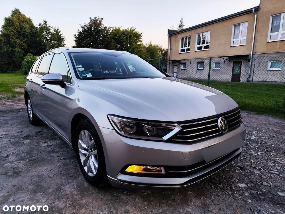 Volkswagen Passat Variant 2.0 TDI SCR DSG Comfortline - 2