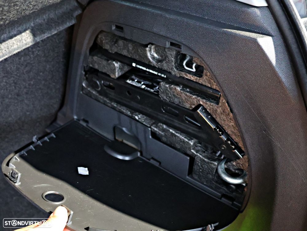 Opel Corsa 1.2 Enjoy - 35