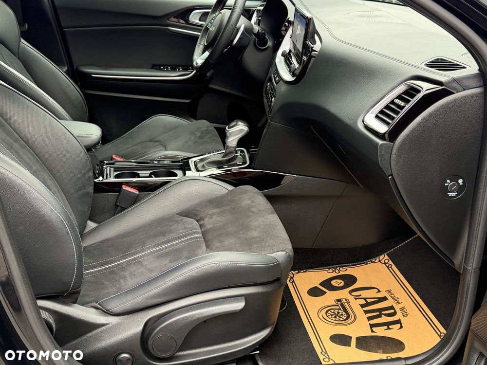 Kia ProCeed 1.5 T-GDI DCT7 OPF GT LINE - 11