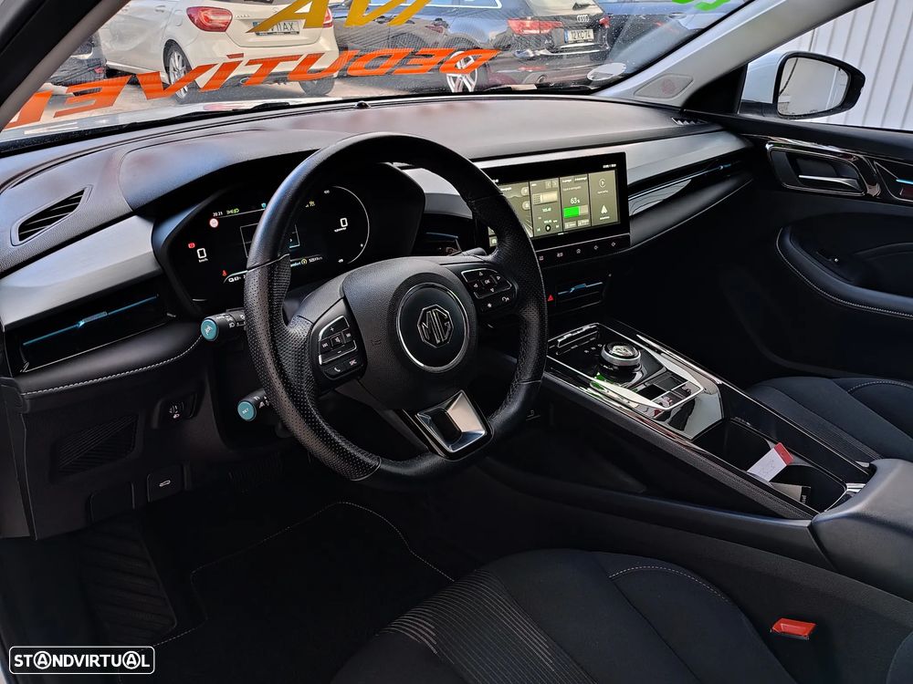 MG MG5 5 Standard Comfort - 32