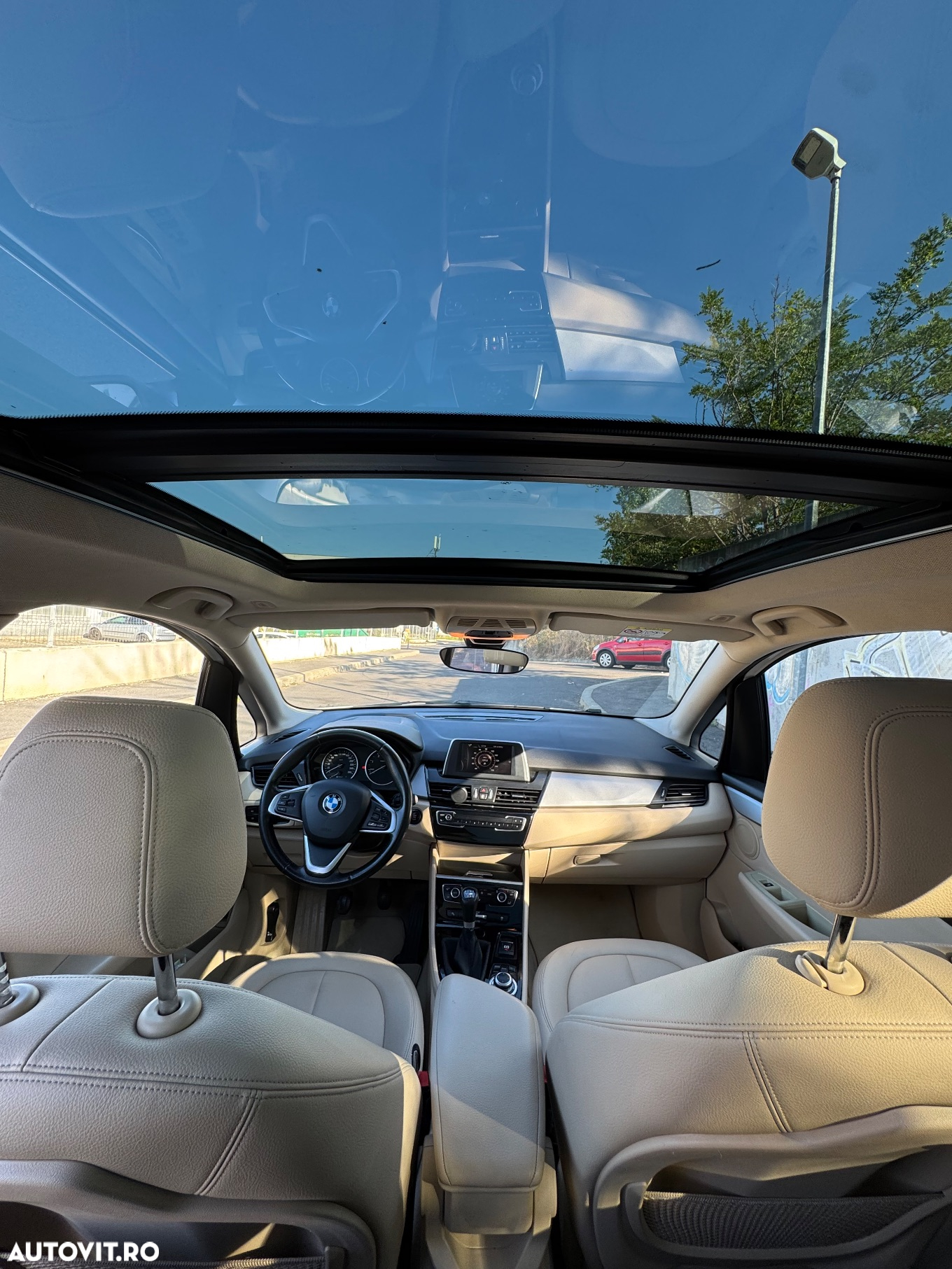 BMW Seria 2 216d Standard - 11