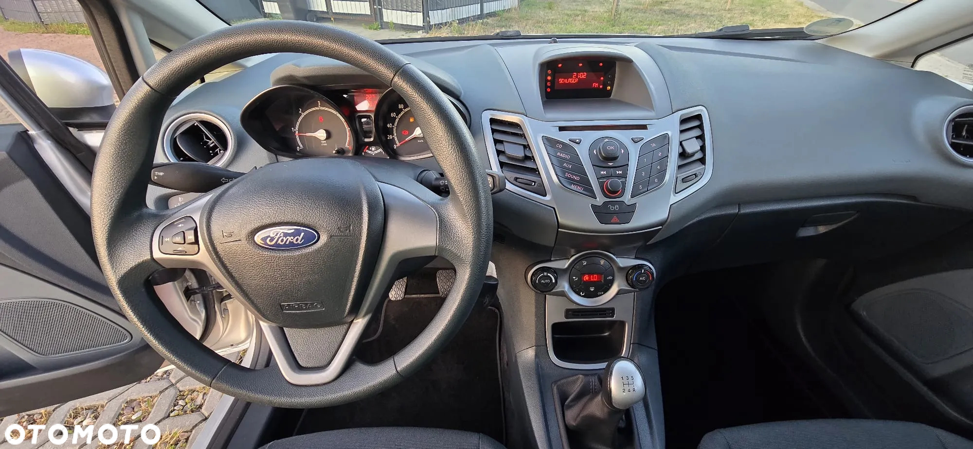 Ford Fiesta 1.4 TDCi Ambiente - 19