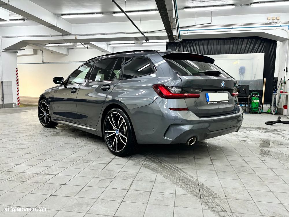 BMW 330 e Pack Desportivo M Auto - 6