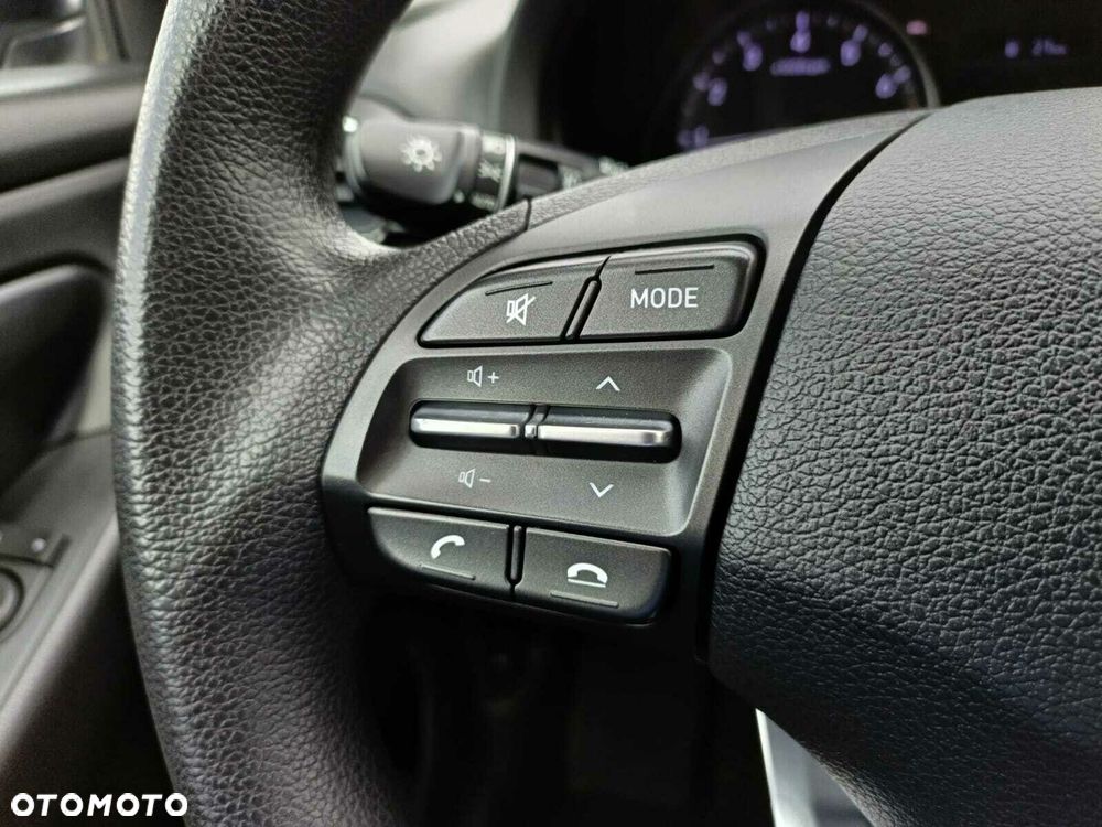 Hyundai i30 1.5 DPI Classic + - 17