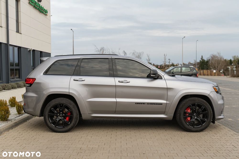 Jeep Grand Cherokee SRT - 6