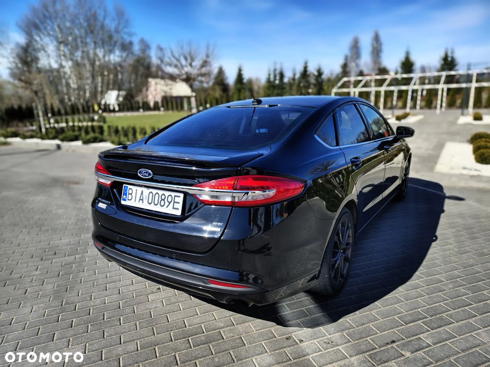 Ford Fusion - 9