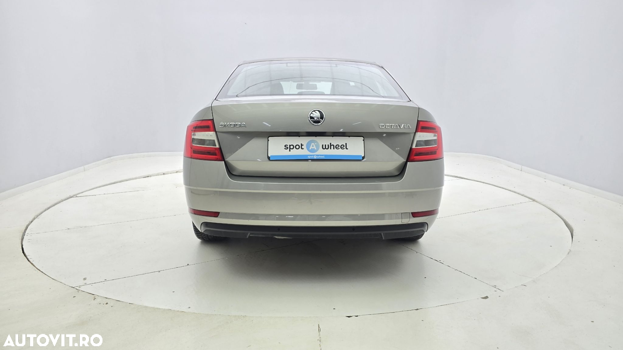 Skoda Octavia - 7