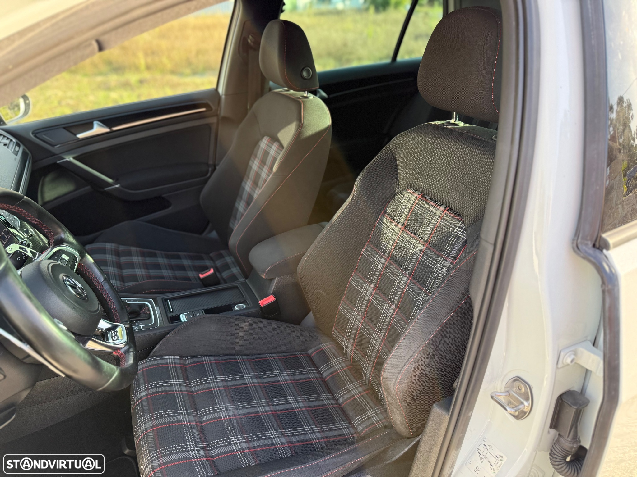 VW Golf 2.0 TSi GTi DSG Performance - 15