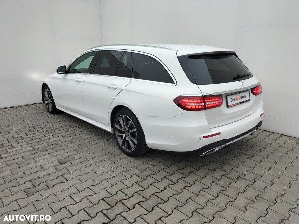 Mercedes-Benz E 220 d T-Modell 4MATIC Aut. - 2