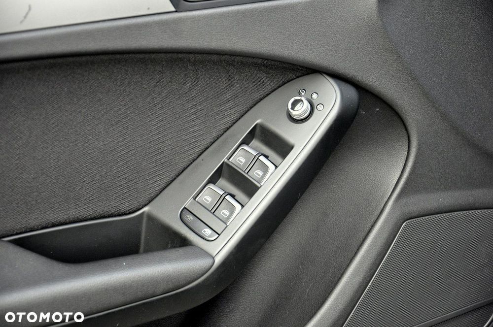 Audi A4 Allroad - 12