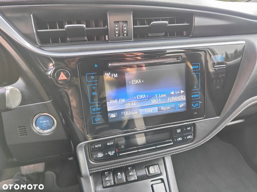 Toyota Auris - 16