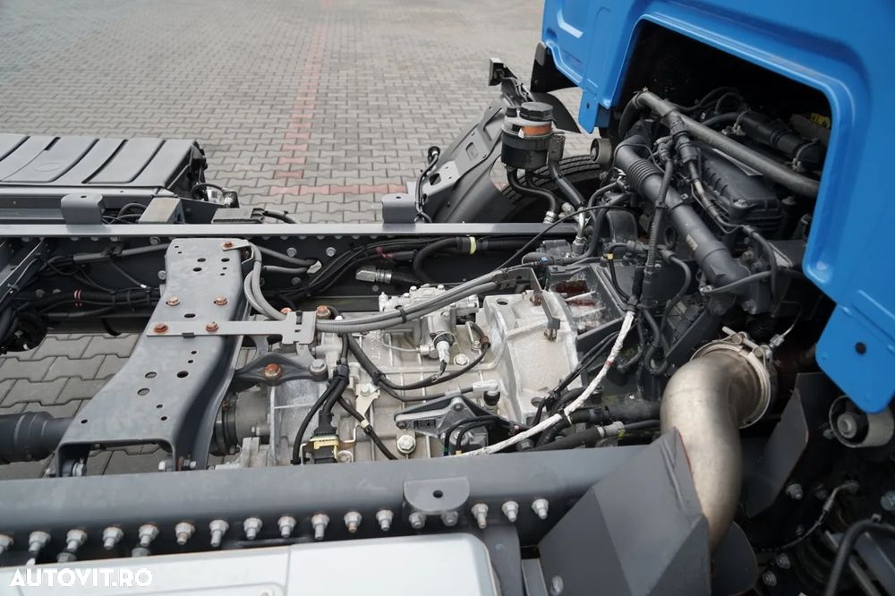 Renault D 240 / RETARDER / ȘASIU 6 M / NOU-NOUȚ / NEUTILIZAT - 17