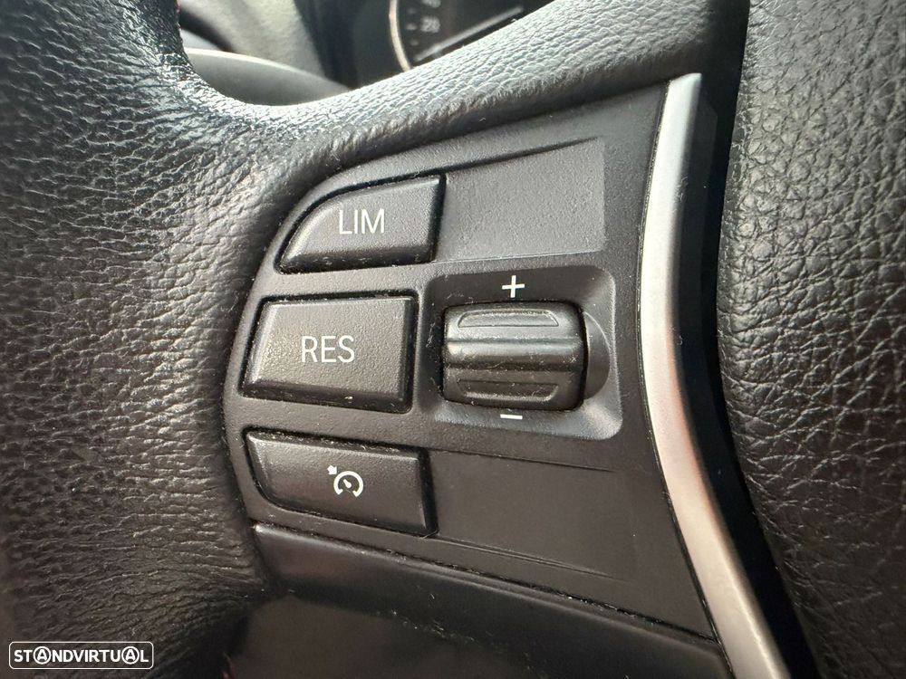 BMW 116 d Line Sport - 14