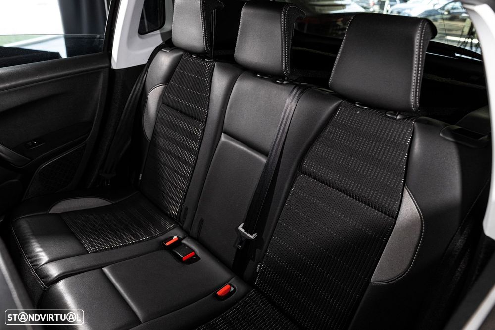 Peugeot 2008 1.6 BlueHDi Allure - 25