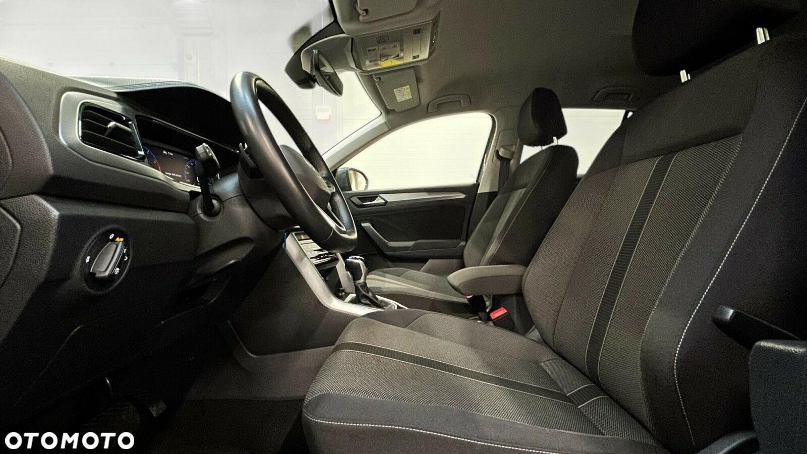 Volkswagen T-Roc 1.5 TSI Life DSG - 18