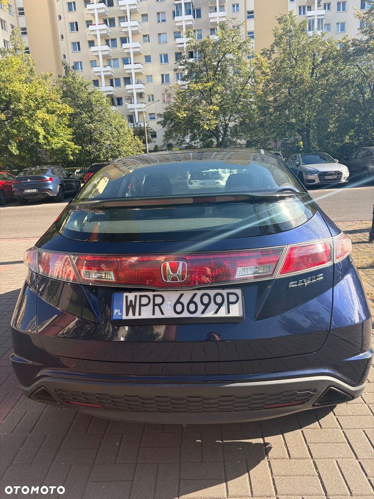 Honda Civic 1.8 Executive - 4